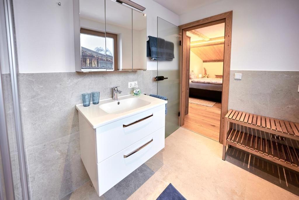 Haus Josef-herold-strasse 17a *